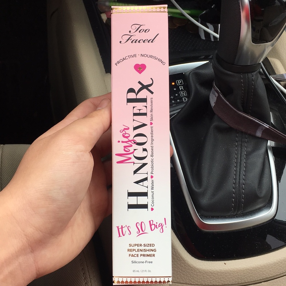 TOO FACED Major Hangover - Picture 1 of 1